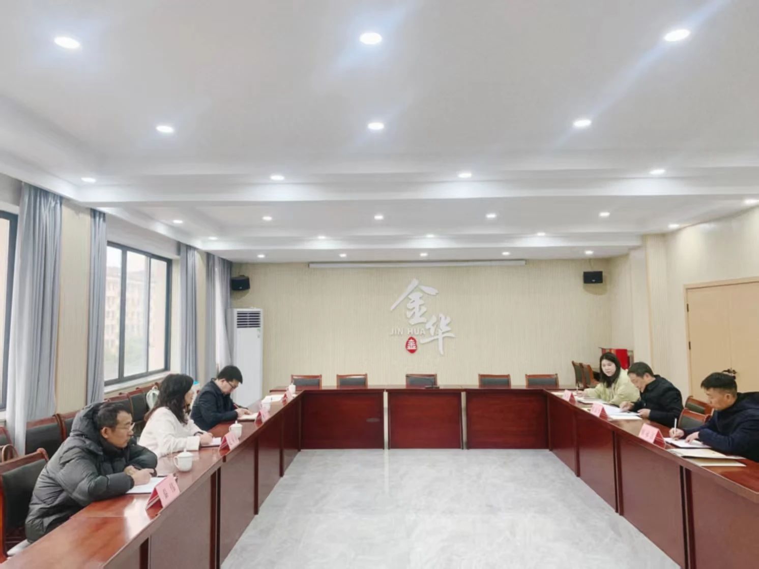了解行業(yè)發(fā)展動(dòng)向，凝聚就業(yè)工作合力： 新聞傳播學(xué)院赴浙滬開(kāi)展訪企拓崗促就業(yè)活動(dòng)